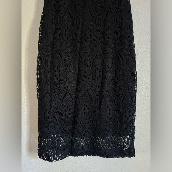 Size Small Papermoon Black Crochet Sleeveless Mini Dress Deep V - Picture 9 of 9